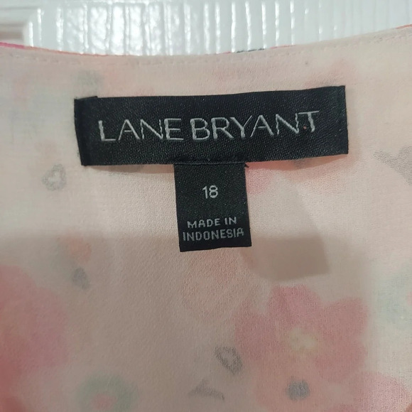 Lane Bryant Pink Floral Cold Shoulder Layered Blouse in Size 18 - Picture 6 of 8